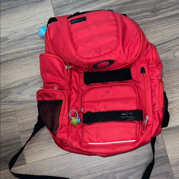Oakley Bold Red Backpack for Men - Picture 1 of 5